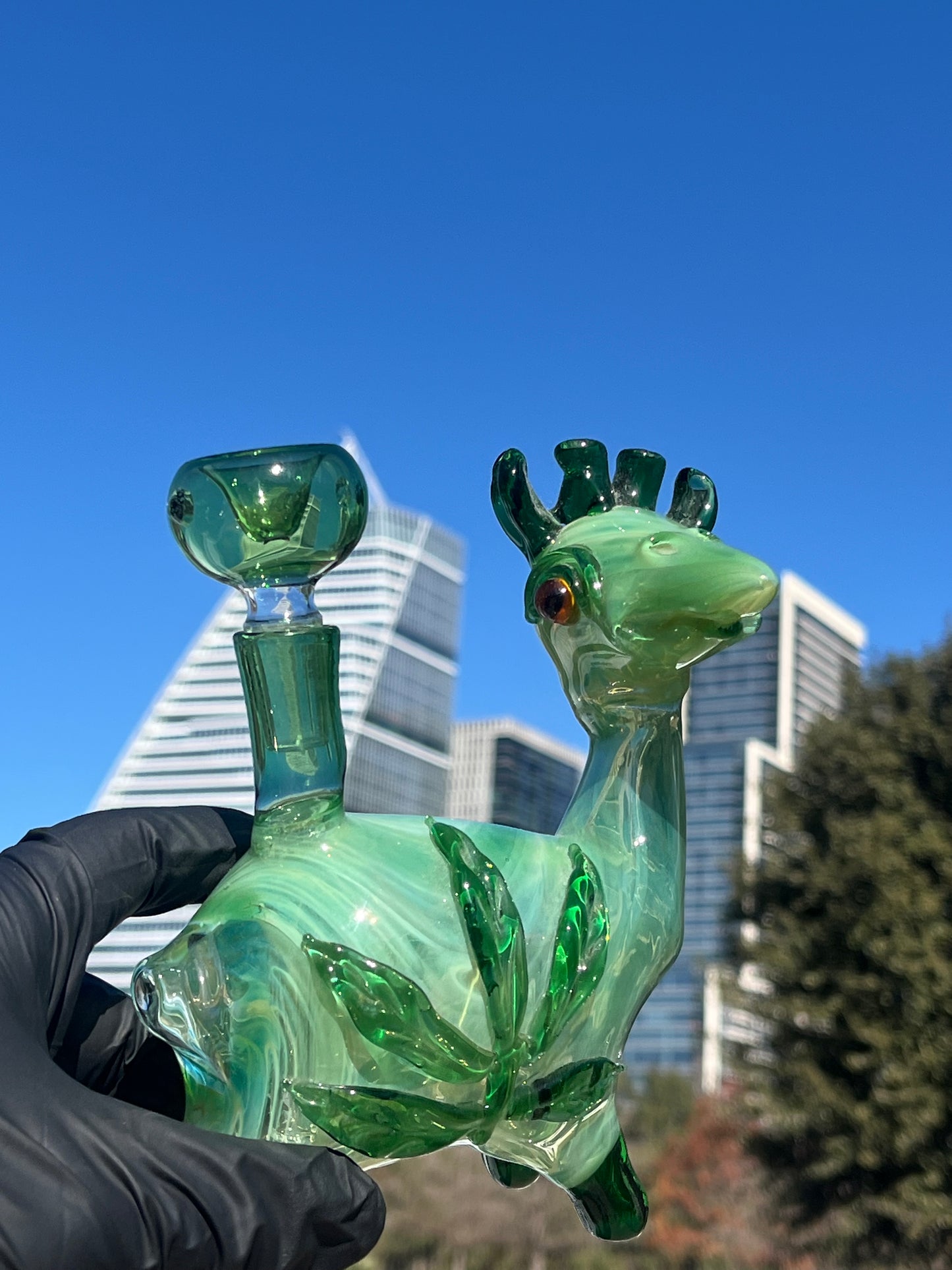 6-Inch Animal Water Pipe – Fun, Compact Glass Water Pipe with Unique Animal Design