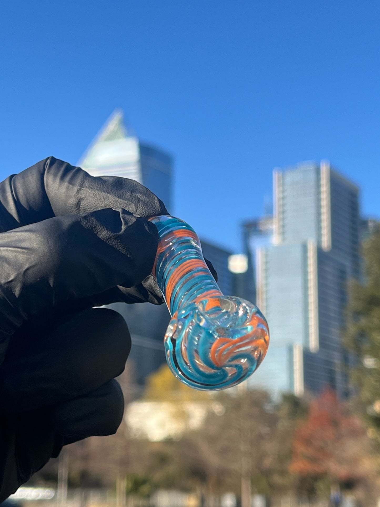 3" Handheld Glass Pipe – Compact & Colorful Smoking Essential